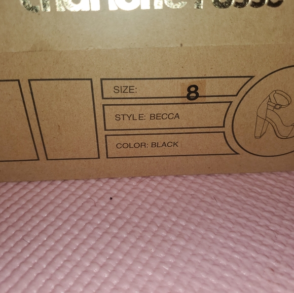 Shoes - Picture 4 of 5